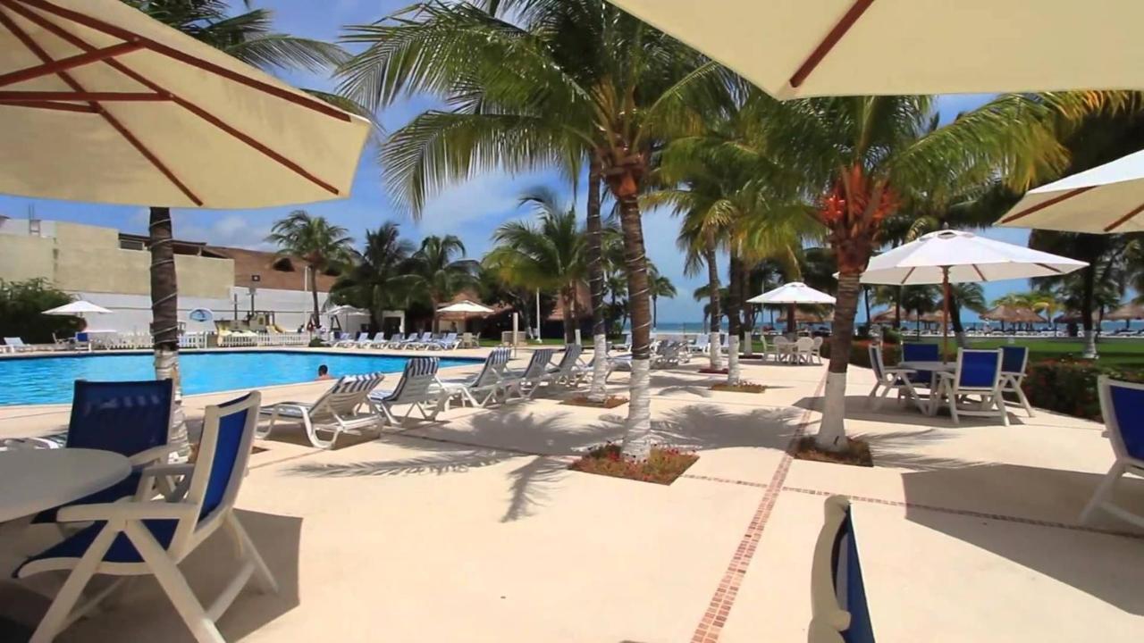 Cancun Beachfront Condo Екстериор снимка