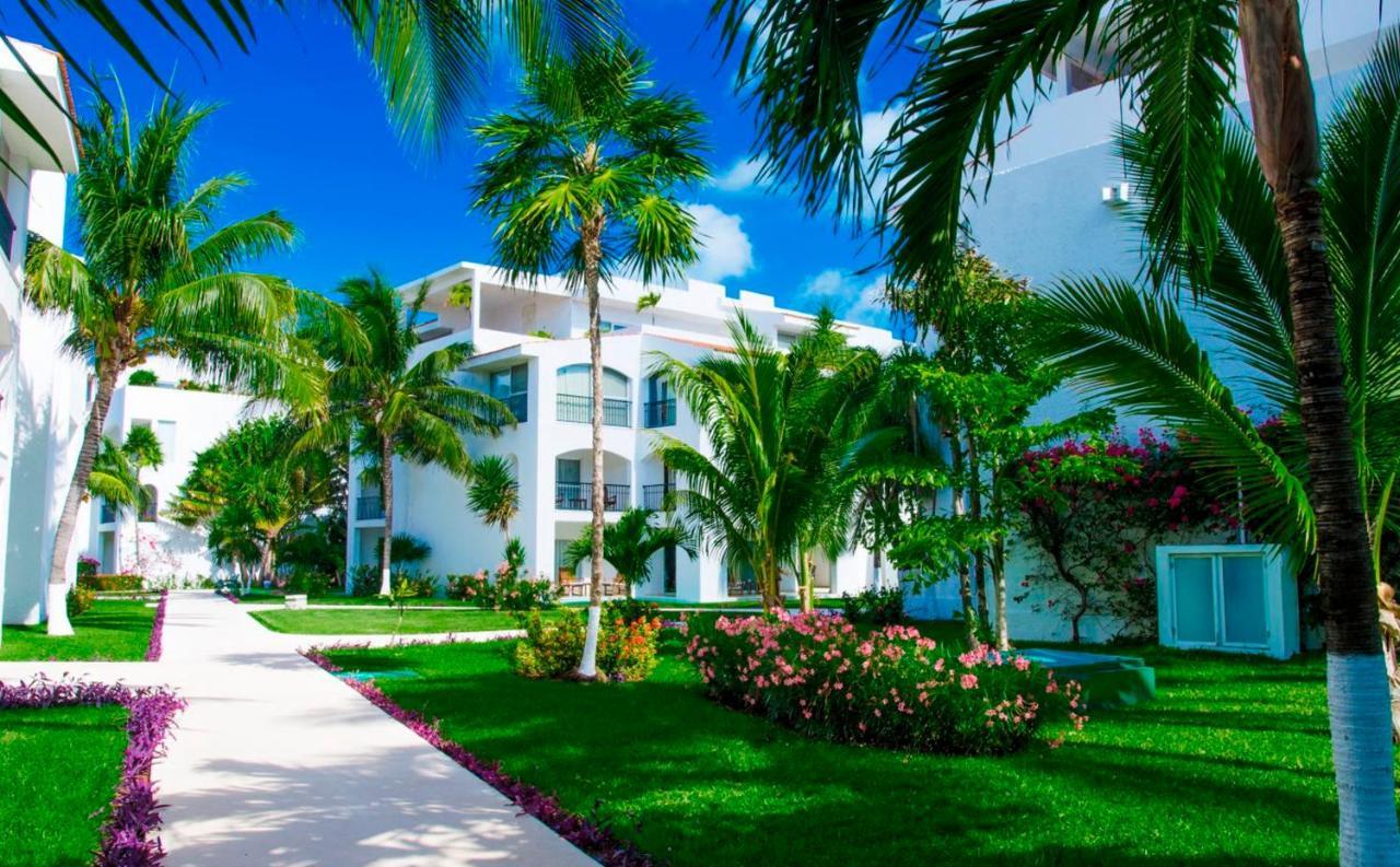 Cancun Beachfront Condo Екстериор снимка