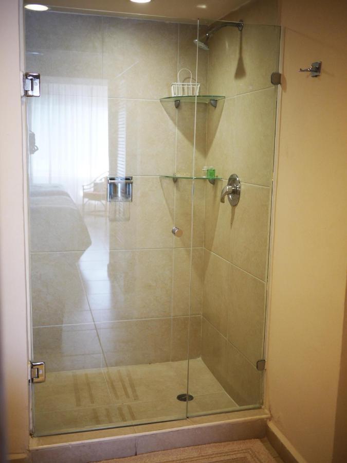 Cancun Beachfront Condo Екстериор снимка